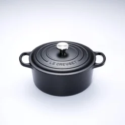 Le Creuset Signature Braadpan - 4,2 L - 24 Cm - Zwart -Keukenpotten Winkel 1200x1200 1061