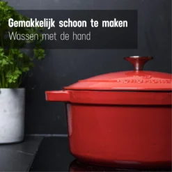 Daumonet Carême Rouge Gietijzeren Braadpan - Sudderpan Kersen Rood - Rond - Ø26 Cm - 4,4 Liter - PFAS & PFOA Vrij - Emaille - Geschikt Voor Alle Warmtebronnen - Elektrisch - Gas - Halogeen - Inductie - Keramisch - Vaatwasserbestendig 14 Daumonet Carême Rouge Gietijzeren Braadpan - Sudderpan Kersen Rood - Rond - Ø26 Cm - 4,4 Liter - PFAS & PFOA Vrij - Emaille - Geschikt Voor Alle Warmtebronnen - Elektrisch - Gas - Halogeen - Inductie - Keramisch - Vaatwasserbestendig -Keukenpotten Winkel 1200x1200 1160
