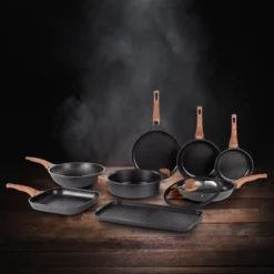 Rosmarino Black Line - Wokpan - Ø30cm - 100% PFAS & PFOA Vrij - Gegoten Aluminium - Non-stick Minerale Coating - Ergonomische Handgreep - Geschikt Voor Alle Warmtebronnen & Vaatwasser -Keukenpotten Winkel 1200x1200 328