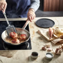 Demeyere Classico 3 RVS Koekenpan – Koekenpan Inductie - 20 Cm – PTFE-vrij 10 Demeyere Classico 3 RVS Koekenpan – Koekenpan Inductie - 20 Cm – PTFE-vrij -Keukenpotten Winkel 1200x1200 411