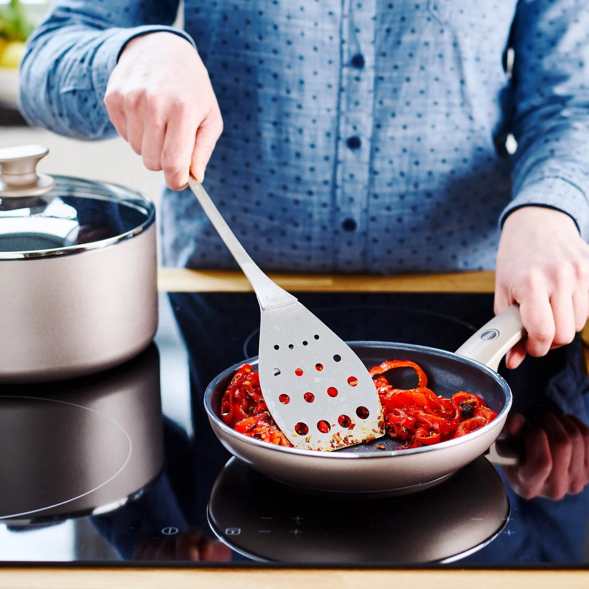 GreenPan Cambridge Koekenpan 30cm - Brons - Inductie - PFAS-vrij 13 GreenPan Cambridge Koekenpan 30cm - Brons - Inductie - PFAS-vrij - Afbeelding 13