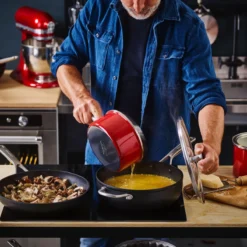 KitchenAid Hard Geanodiseerd Aluminium Koekenpannenset ø20+24+28cm - Zwart - Inductie -Keukenpotten Winkel 1200x1200 638