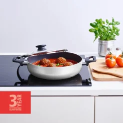 BRABANTIA INDU+ Hapjespan - Keramische Antiaanbaklaag - Met Deksel - Ø 28 Cm - Inductie - Pfas Vrij -Keukenpotten Winkel 1200x1200 995