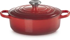 Le Creuset - Gietijzeren - Lage Braadpan - 24cm - Kersenrood 29 Le Creuset - Gietijzeren - Lage Braadpan - 24cm - Kersenrood -Keukenpotten Winkel 1200x695 5