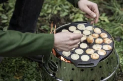 Petromax - Gietijzeren Poffertjes Pan -Keukenpotten Winkel 1200x799 71