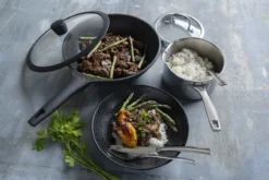 Sola Wokpan Fair Cooking - Ø 30 Cm - Zwart/wit - Aluminium - Antiaanbaklaag 7 Sola Wokpan Fair Cooking - Ø 30 Cm - Zwart/wit - Aluminium - Antiaanbaklaag -Keukenpotten Winkel 1200x800 53