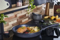 Tefal Black Stone Koekenpan - Ø 28 Cm -Keukenpotten Winkel 1200x801 9
