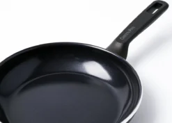 GreenPan Memphis Keramische Koekenpannenset - Ø24 + Ø28 Cm - PFAS-vrij 29 GreenPan Memphis Keramische Koekenpannenset - Ø24 + Ø28 Cm - PFAS-vrij -Keukenpotten Winkel 1200x859 4