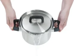 BK Flow Cool Pannenset - 4-delig – RVS Deksels - Veilig Afgietsysteem - Geschikt Voor Alle Warmtebronnen -Keukenpotten Winkel 1200x912
